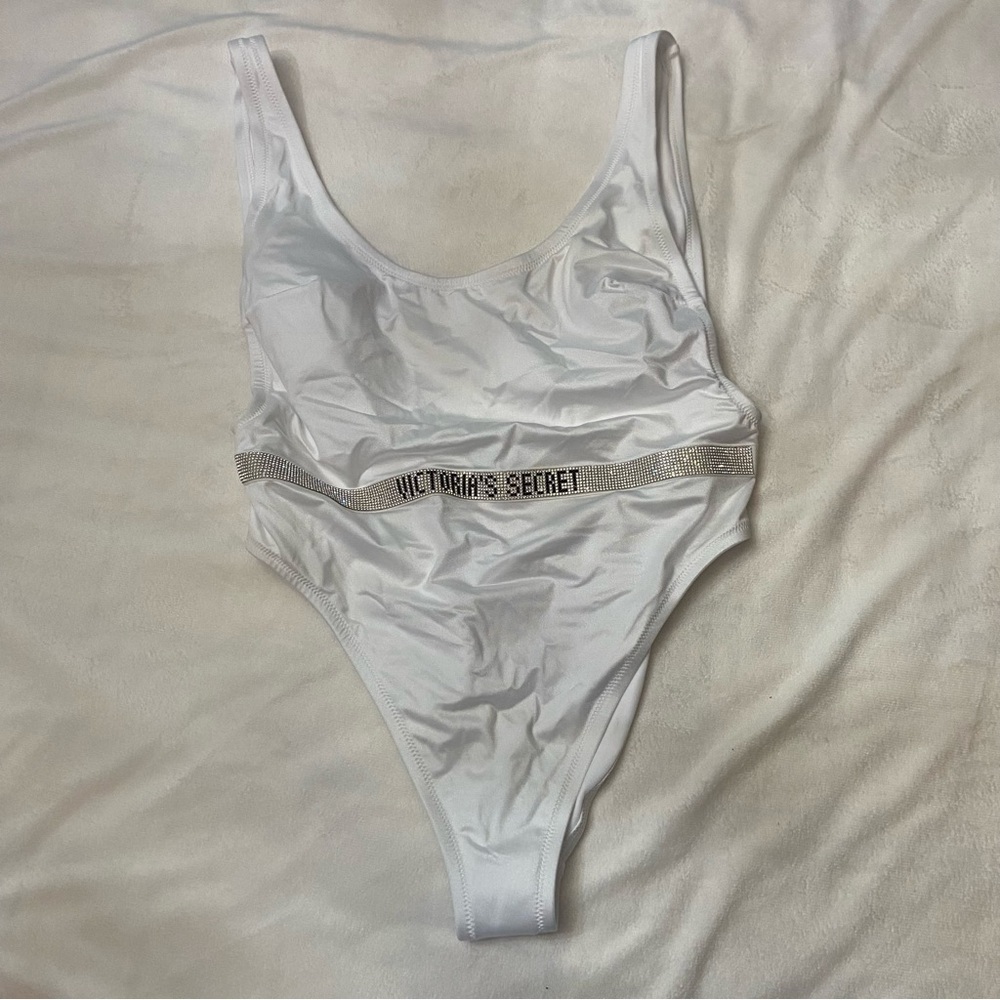 New! Victoria's Secret Very Sexy White Shine Strap Belted Swimsuit 3850 - Picture 2 of 8